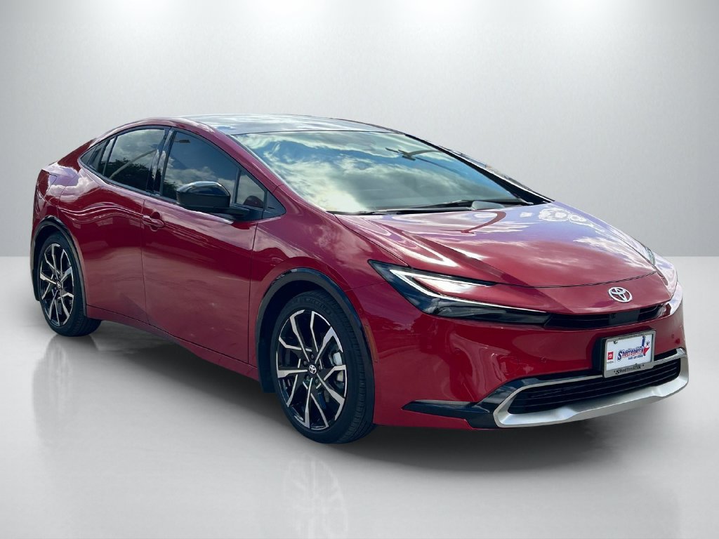Used 2027 Toyota Prius Plug-In Hybrid w/ Limited Premium Package FWD image 3