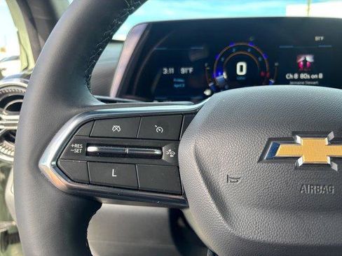 Used 2025 Chevrolet Equinox LT image 27