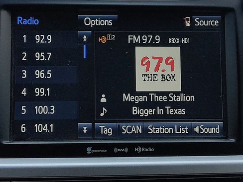 Used 2018 Toyota Highlander Plus image 25