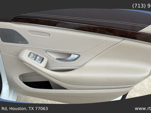 Used 2019 Mercedes-Benz S 560 Sedan image 38
