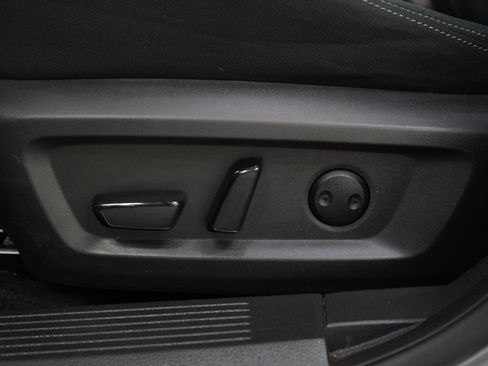 Used 2021 Nissan Rogue SV AWD/4WD image 27
