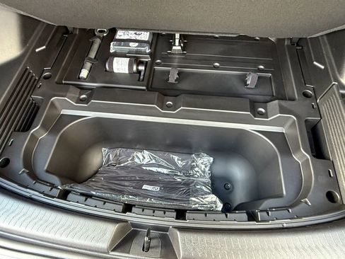 New 2026 Chevrolet Equinox EV LT w/ Comfort Package FWD image 36