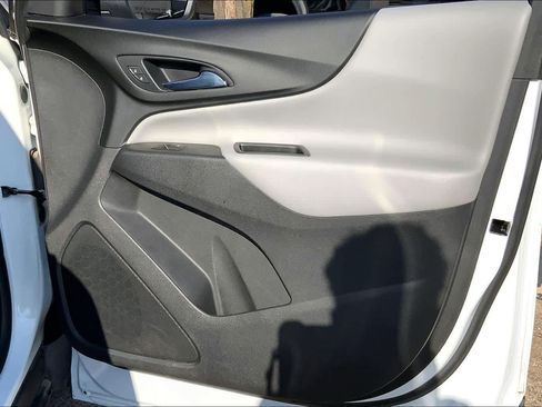 Certified 2021 Chevrolet Equinox LS w/ LS Convenience Package image 21