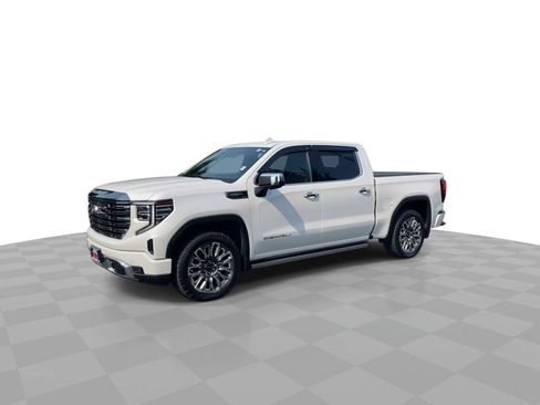 Used 2024 GMC Sierra 1500 Denali Ultimate AWD/4WD image 4