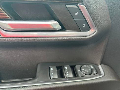 Used 2022 GMC Sierra 1500 Elevation AWD/4WD image 17