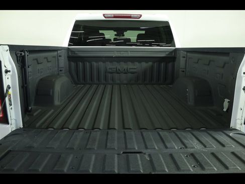Used 2023 GMC Sierra 1500 SLE AWD/4WD image 18