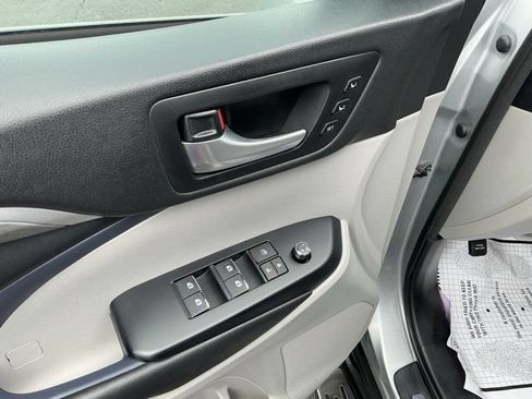 Used 2018 Toyota Highlander Limited Platinum w/ Protection Package #3 AWD/4WD image 17