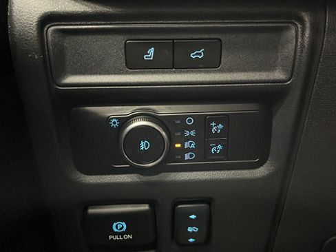 Used 2024 Ford Expedition Limited AWD/4WD image 35