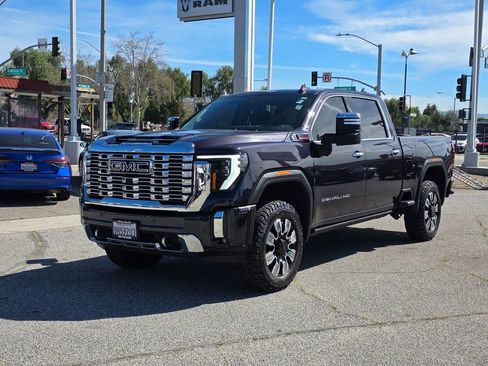 Used 2024 GMC Sierra 2500 Denali w/ Denali Reserve Package image 10