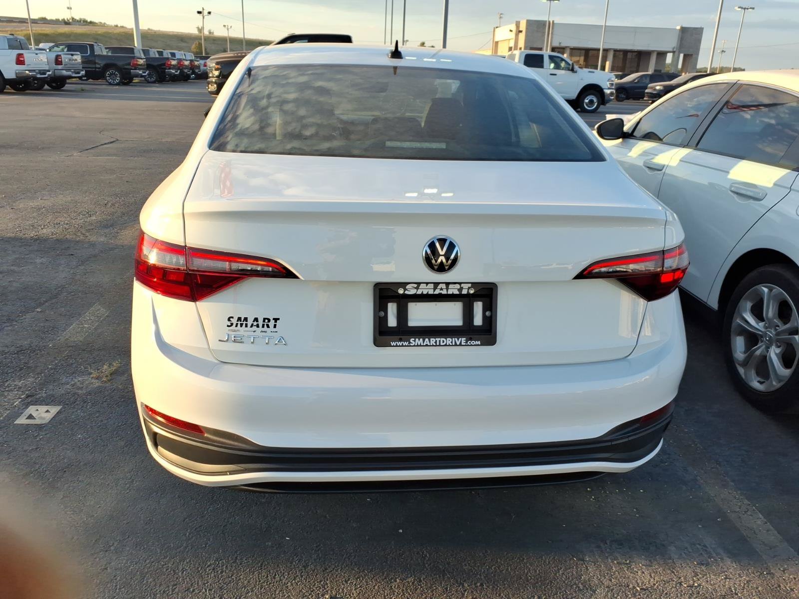 Used 2024 Volkswagen Jetta Sport FWD image 4
