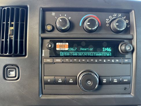 New 2025 GMC Savana 2500 w/ Driver Convenience Package image 22