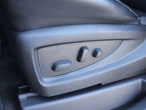 Used 2015 GMC Yukon XL SLT w/ Open Road Package image 14