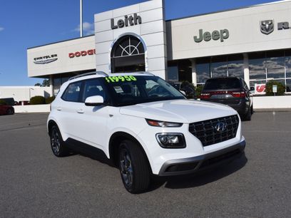 Used 2024 Hyundai Venue SEL