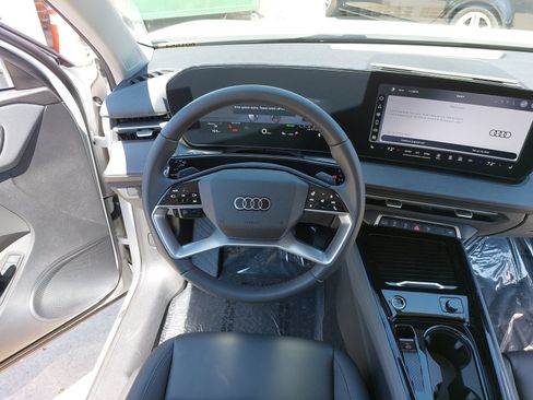 Certified 2026 Audi Q3 quattro 2.0T AWD/4WD image 16