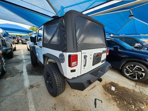 Used 2016 Jeep Wrangler Sport image 3