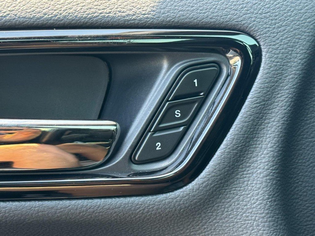 Used 2023 Dodge Durango R/T AWD/4WD image 19
