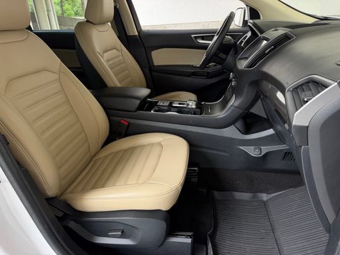 Used 2020 Ford Edge SEL w/ Cold Weather Package FWD image 19