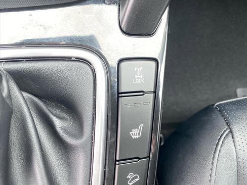 Certified 2024 Kia Seltos EX image 11