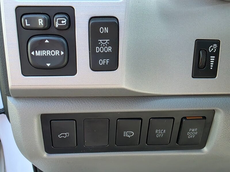 Used 2008 Toyota Sequoia Limited AWD/4WD image 46