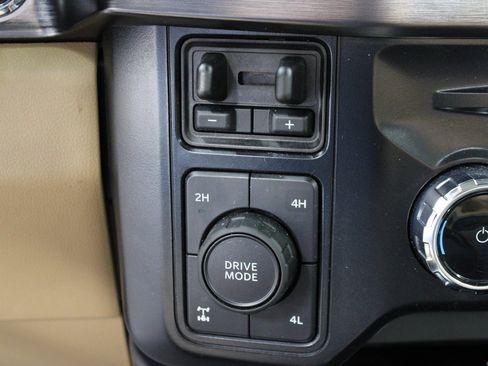 Used 2024 Ford F250 Lariat w/ Lariat Ultimate Package image 71