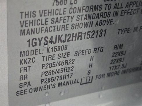 Used 2017 Cadillac Escalade ESV Premium Luxury image 40