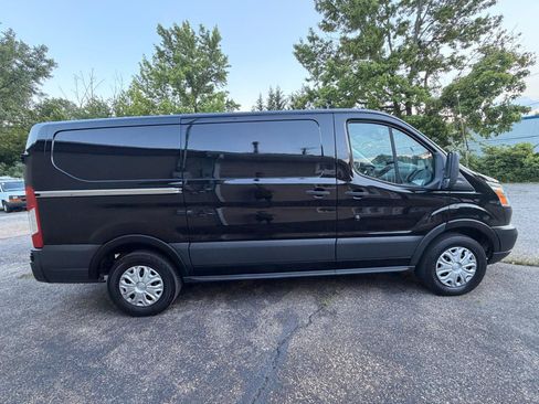 Used 2017 Ford Transit 150 130 Low Roof w/ Exterior Upgrade Package RWD image 8