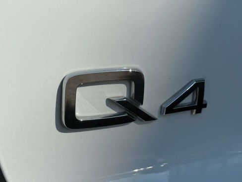 Used 2024 Audi Q4 e-tron Premium w/ Convenience Package image 65