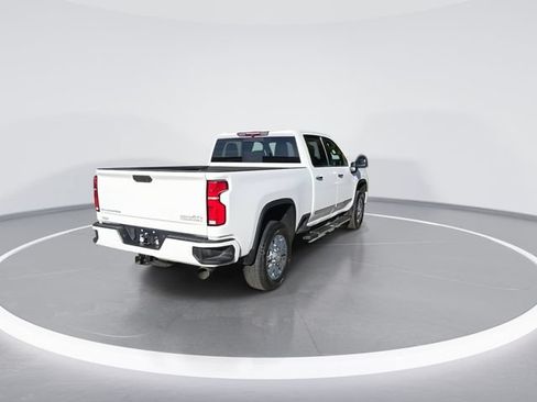 Used 2024 Chevrolet Silverado 2500 High Country w/ Z71 Off-Road Package AWD/4WD image 8