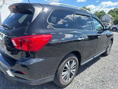 Used 2018 Nissan Pathfinder SL AWD/4WD image 6