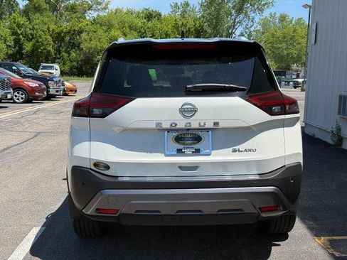 Used 2023 Nissan Rogue SL AWD/4WD image 4