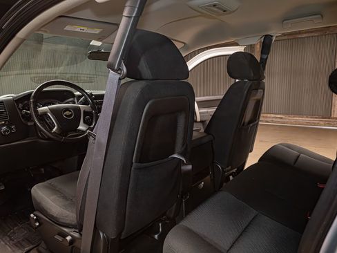 Used 2011 Chevrolet Silverado 1500 LT AWD/4WD image 19