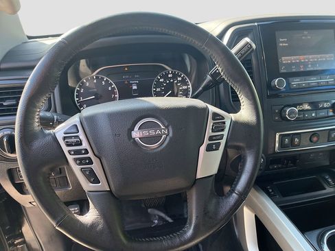 Used 2024 Nissan Titan SV w/ SV Convenience Package AWD/4WD image 11