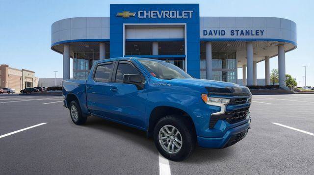Used 2024 Chevrolet Silverado 1500 RST AWD/4WD image 2