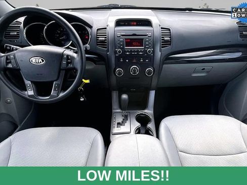 Used 2013 Kia Sorento LX FWD image 14