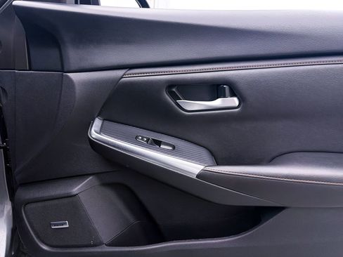 Used 2023 Nissan Sentra SR w/ SR Premium Package image 33