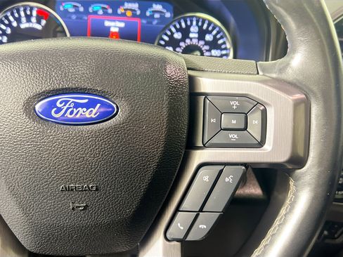 Used 2021 Ford Expedition Platinum image 19