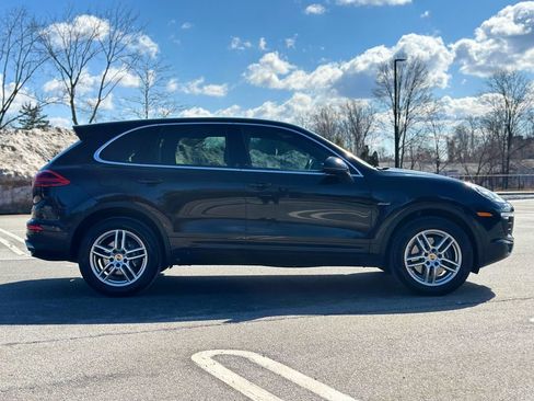 Used 2015 Porsche Cayenne Diesel image 9