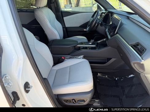 Certified 2025 Lexus TX 350 FWD w/ Technology Package image 30