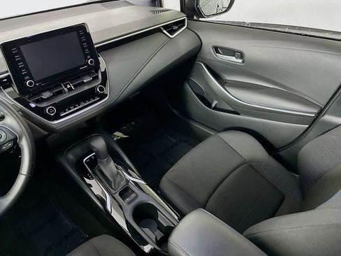 Used 2022 Toyota Corolla SE image 11