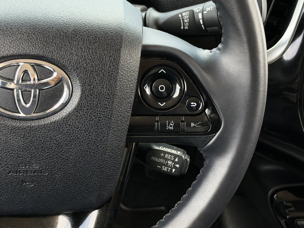 Used 2020 Toyota Prius Prime XLE FWD image 16