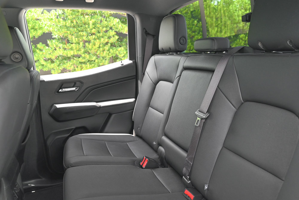 Used 2024 GMC Canyon Elevation w/ Elevation Premium Package RWD image 11