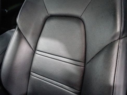 Used 2023 Porsche Cayenne S Platinum image 27