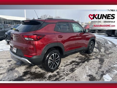 Used 2025 Chevrolet TrailBlazer LT image 5