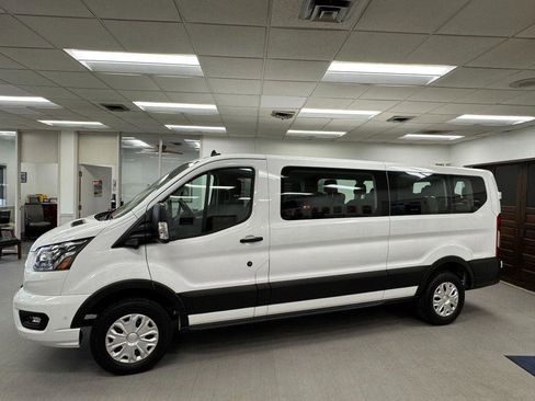 Used 2023 Ford Transit 350 XLT image 2