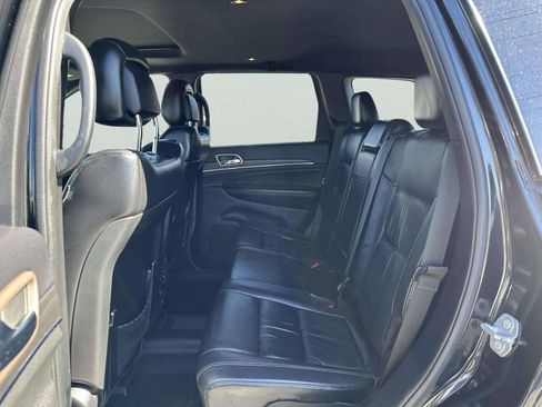 Used 2016 Jeep Grand Cherokee Limited AWD/4WD image 17