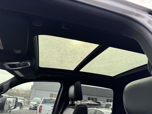 Used 2021 RAM 1500 Laramie image 32