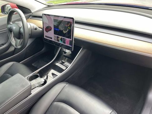 Used 2017 Tesla Model 3 Long Range RWD image 37