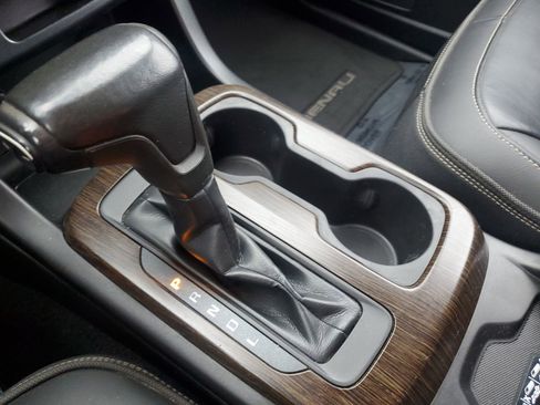 Used 2019 GMC Canyon Denali image 24