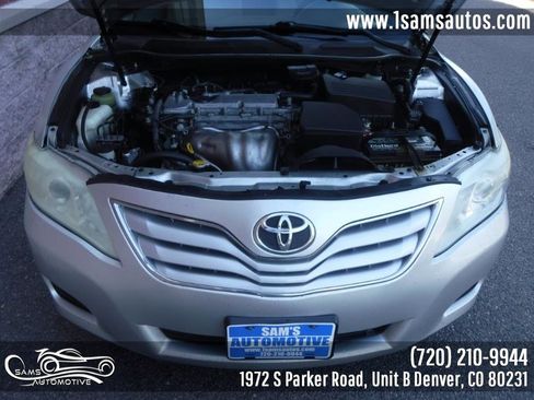Used 2010 Toyota Camry LE image 23