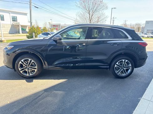 Used 2025 Audi Q5 Premium Plus w/ Premium Plus AWD/4WD image 5